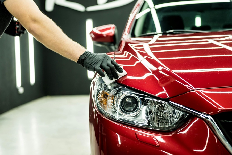 The Advantages of Using High-Quality Paints and Materials in Auto Paint Repair