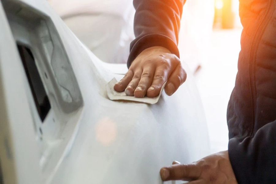 The Role of Surface Preparation in Successful Auto Paint Repair